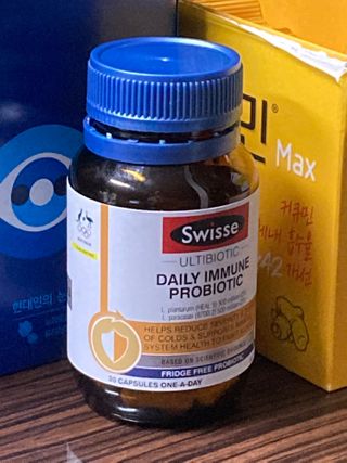 Swisse 스위스 데일리 이뮨 프로바이오틱스 10억, 30정 — 5점을 준 리뷰어가 2021년 3월 올린 사용 사진