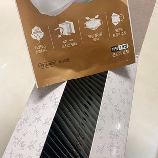 에버그린 순면 끈조절 KF94 마스크 - 화이트 30매 — 5점을 준 리뷰어가 2021년 4월 올린 사용 사진