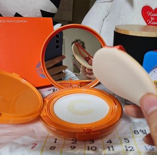 광동생활건강 MF[광동] 비타500✨주름개선·미백·SPF50+🌞퍼펙트쉴드 빅 선쿠션 본품 — 5점을 준 리뷰어가 2024년 5월 올린 사용 사진