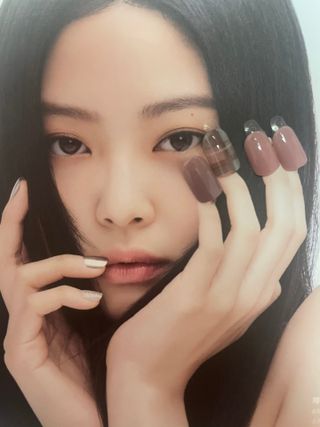 데싱디바 매직프레스 레귤러 스퀘어_6종 중 택 1 — 2.5점을 준 리뷰어가 2021년 9월 올린 사용 사진