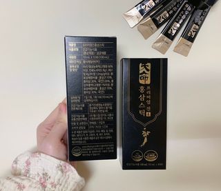 헬스업_천명진프리미엄홍삼스틱_10ml x 30포 — 5점을 준 리뷰어가 2021년 3월 올린 사용 사진