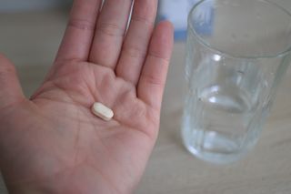 프리마인 평생 써야하는 관절의 건강을 위한 완벽설계 솔루션 관절n마디케어 플러스 120정 — 4점을 준 리뷰어가 2021년 11월 올린 사용 사진