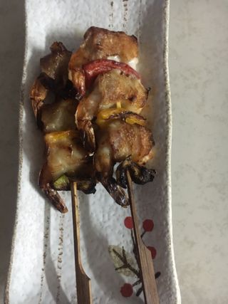 [다물꼬치] 삼겹새우롤꼬치 5개입 350g  + 데리야끼소스 120g + 매운고추소스 120g — 2.5점을 준 리뷰어가 2021년 11월 올린 사용 사진