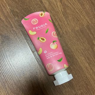 [후르디아] 복숭아 바디워시+바디에센스 세트 — 5점을 준 리뷰어가 2021년 8월 올린 사용 사진