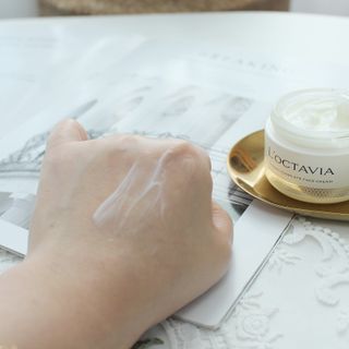 록타비아 Artisan Complete Face Cream — 5점을 준 리뷰어가 2023년 10월 올린 사용 사진