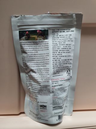 도이퉁 마카다미아 넛 90g  로얄 마카넛 오리지널 쏠트 허니 — 4.5점을 준 리뷰어가 2021년 3월 올린 사용 사진