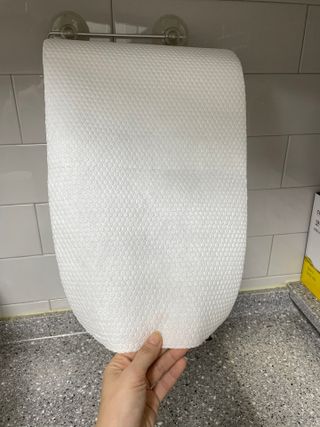 부직포나라 중금속유해물질ZERO 뜯어쓰는 주방 일회용수세미 60매 2매 — 3점을 준 리뷰어가 2022년 9월 올린 사용 사진