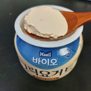 매일바이오 그릭요거트 오리지널 플레인 4개, 로스터리 커피믹스 4개 — 5점을 준 리뷰어가 2021년 12월 올린 사용 사진