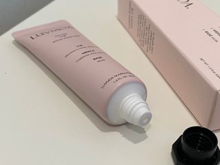 러브모아 향수 고체향수 승무원 고체향수 바르는 향수 니치향수 도손 우드세이지 앤 씨솔트 — 5점을 준 리뷰어가 2022년 10월 올린 사용 사진