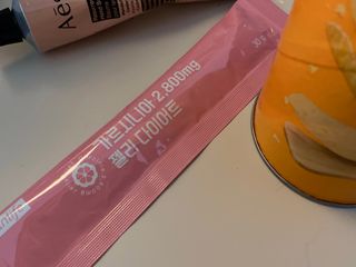 주식회사 얼굴반쪽 [얼굴반쪽 가르시니아 2,800mg] x 14포 1주 젤리 다이어트 보조제 체지방감소 — 5점을 준 리뷰어가 2021년 10월 올린 사용 사진