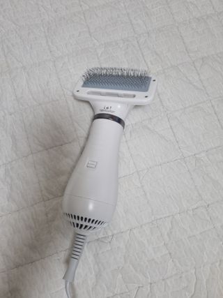 아베크 펫 강아지 고양이 애견 에어 브러쉬 드라이기 올인원 — 5점을 준 리뷰어가 2021년 7월 올린 사용 사진