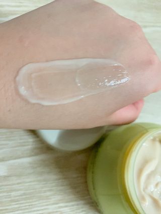 카오리온코스메틱스 사카로미세스와 시카의 만남        릴리피 릴렉싱 크림 진정한 탄력을 경험해보세요 — 4.5점을 준 리뷰어가 2021년 7월 올린 사용 사진