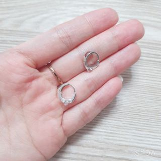 [골드앤디어] 14K 사선 큐빅 원터치 귀걸이_3color — 5점을 준 리뷰어가 2021년 6월 올린 사용 사진