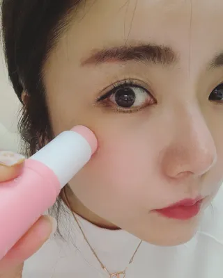 스킨큐어 산다화 카멜리아 안티 링클 멀티밤 — 5점을 준 리뷰어가 2022년 4월 올린 사용 사진