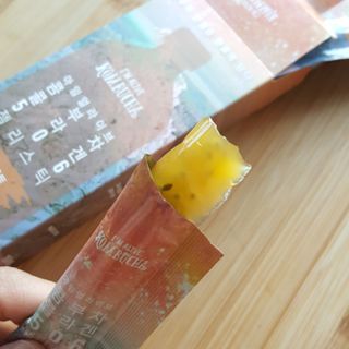 엘리샤코이 아임얼라이브 콤부차 콜라겐 506 스틱젤리 패션프루트 — 4점을 준 리뷰어가 2021년 6월 올린 사용 사진