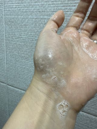 프리마인 메이크업과 들뜨는 각질까지 한방에 깐달걀로! 순하기까지한 셀베이스 그린티클렌저(200ml) — 5점을 준 리뷰어가 2023년 3월 올린 사용 사진