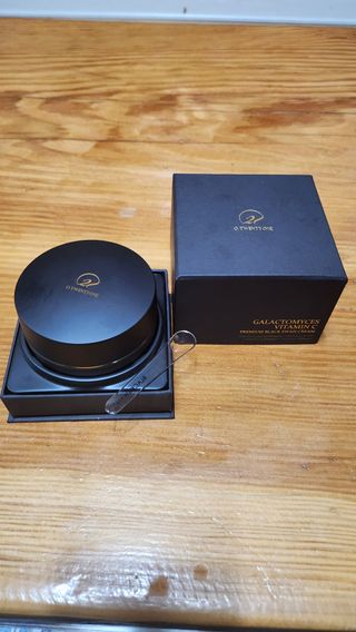 오투에니원 갈락토미세스 비타민 C 프리미엄 블랙스완 크림 50g — 5점을 준 리뷰어가 2023년 1월 올린 사용 사진