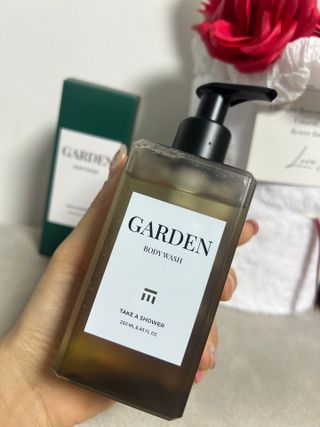 테이크어샤워 쿠팡) 가든 바디워시 GARDEN BODY WASH 250ML — 5점을 준 리뷰어가 2025년 10월 올린 사용 사진