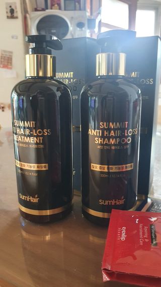 썸헤어 / SUMHAIR 썸헤어  써밋 안티 헤어로스 샴푸+트리트먼트 — 5점을 준 리뷰어가 2021년 6월 올린 사용 사진