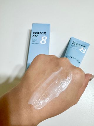 나우_ [리브엠]피부 속부터 겹겹이, 촘촘하게! 워터핏8중 수분착붙 크림 — 5점을 준 리뷰어가 2025년 2월 올린 사용 사진