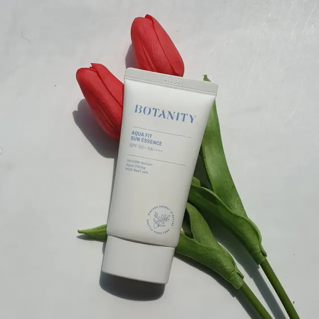 보타니티 촉촉수분자차 아쿠아핏 선 에센스 50ml + 보송톤업자차 징크 선 로션 50ml SPF50+ PA++++ (4/25) 리뷰 사진