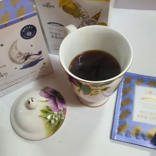 (주)쟈뎅 쟈뎅 클래스 핸드 드립 커피 10P 2종_디카페인 1종+랜덤 플레이버 1종 — 5점을 준 리뷰어가 2021년 4월 올린 사용 사진
