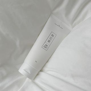 [베러오리진] 무화과 크리미 딥 폼 클렌저/피부 노폐물 & 미세먼지 99 세정 인증 민감성 피부 무자극 인증 — 5점을 준 리뷰어가 2021년 11월 올린 사용 사진