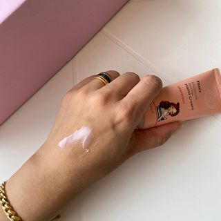 파시 FASCY 高保湿ハンドクリーム40ml+80ml セット — 5점을 준 리뷰어가 2021년 8월 올린 사용 사진