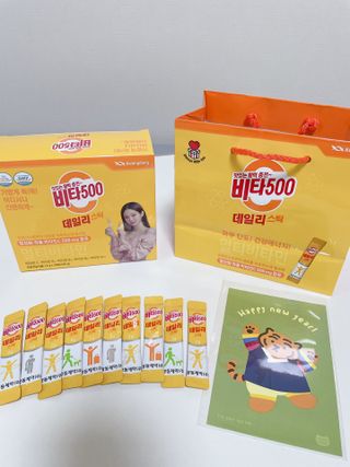 광동제약 [광동] 비타500데일리스틱 70포X2개 + 뚱랑이엽서 + 쇼핑백 증정 — 5점을 준 리뷰어가 2022년 1월 올린 사용 사진