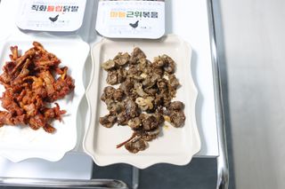 [닭집아들] 직화튤립닭발 & 마늘근위볶음 — 3.5점을 준 리뷰어가 2023년 10월 올린 사용 사진