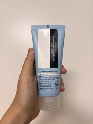나우 [리브엠]피부 속부터 겹겹이, 촘촘하게! 워터핏8중 수분착붙 크림 — 5점을 준 리뷰어가 2024년 12월 올린 사용 사진