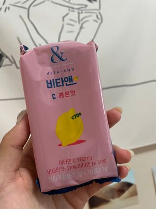 비타앤C 레몬맛, 망고맛 — 5점을 준 리뷰어가 2021년 6월 올린 사용 사진