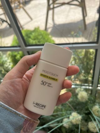 아이레시피 모이스트터치 스포츠 선밀크 50ml (SPF50+ PA+++) — 5점을 준 리뷰어가 2023년 4월 올린 사용 사진