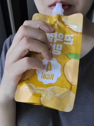 참앤들황토농원 10가지 맛, 입맛대로 스페셜하게~ 가볍게 한 포 땡! 곤약젤리 스페셜 패키지 130ml x 30포 — 5점을 준 리뷰어가 2023년 1월 올린 사용 사진