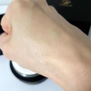 오투에니원 갈락토미세스 비타민 C 프리미엄 블랙스완 크림 50g — 4점을 준 리뷰어가 2023년 1월 올린 사용 사진