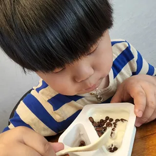 LIVE 매일바이오 토핑요거트 — 5점을 준 리뷰어가 2022년 4월 올린 사용 사진