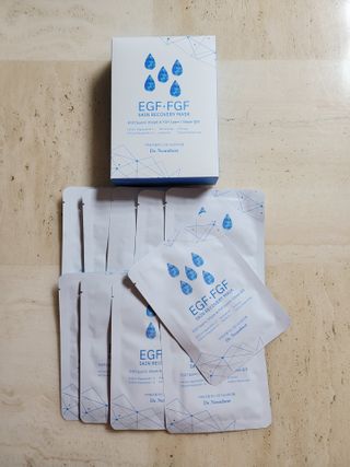 Dr.느루벗 느루벗 EGF FGF 스킨 리커버리 마스크 10장 — 5점을 준 리뷰어가 2021년 2월 올린 사용 사진