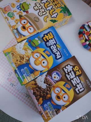 씨알푸드 뽀로로 시리얼 3종 — 5점을 준 리뷰어가 2022년 2월 올린 사용 사진
