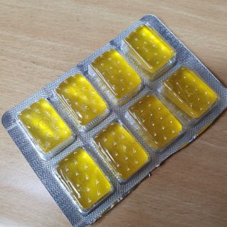 마요라 히말라야 솔트 캔디 2종-페퍼민트 맛, 라임민트 맛 — 4점을 준 리뷰어가 2022년 11월 올린 사용 사진