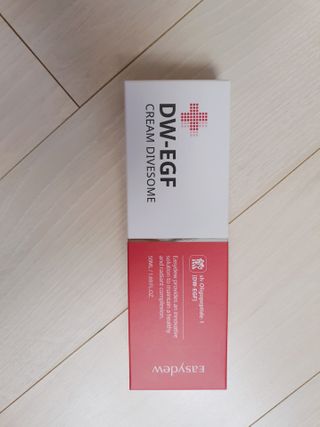 이지듀 DW-EGF 크림 다이브좀_콜라겐이 쏙쏙, 탄력피부로 다이빙 — 5점을 준 리뷰어가 2021년 2월 올린 사용 사진