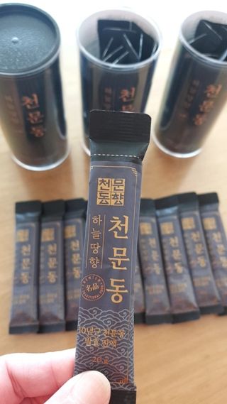 팜코바이오 파프리카 스틱젤리 / 황기력 / 천문동 건강젤리 — 4.5점을 준 리뷰어가 2022년 10월 올린 사용 사진