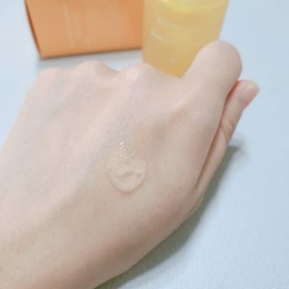 체르엠 스템앤셀 비타민 브라이트닝 에센스 30ml 1개 — 5점을 준 리뷰어가 2021년 8월 올린 사용 사진