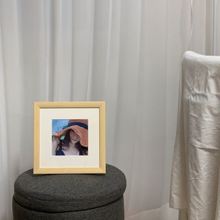 니은기억 휴대폰 속 인생샷을 담는 인생샷 액자 이태리 수입산 원목 프레임 — 5점을 준 리뷰어가 2021년 6월 올린 사용 사진