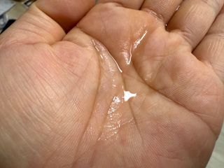 나우_스마트스토어 구매평 [디르] 카사바 하이드레이팅 워터 — 5점을 준 리뷰어가 2025년 4월 올린 사용 사진
