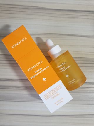 체르엠 스템앤셀 비타민 브라이트닝 에센스 30ml 1개 — 5점을 준 리뷰어가 2021년 9월 올린 사용 사진