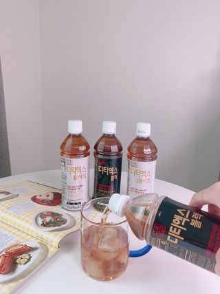 이도 발효한차 디티엑스 음료500ml 2종set 총 40개입블랙 20개입+화이트 20개입 — 5점을 준 리뷰어가 2021년 8월 올린 사용 사진