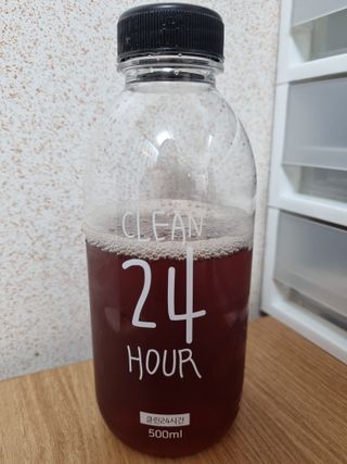 클린24시간 1BOX(5포) + 전용보틀(500ml) — 3.5점을 준 리뷰어가 2022년 8월 올린 사용 사진