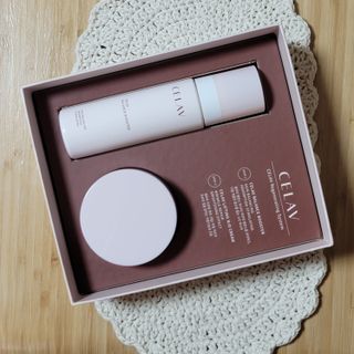 프리마인 바르기만 하면 철벽 스킨케어+24시간 마스크팩 효과. 셀라브 리제너레이팅 시스템 부스터+크림 세트 — 5점을 준 리뷰어가 2023년 4월 올린 사용 사진
