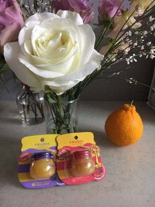 [후르디아] 올리브영 꿀과즙 립밤 2종 (블루베리/석류) — 5점을 준 리뷰어가 2022년 1월 올린 사용 사진