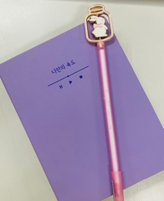 리훈 2024년 하고싶은말다이어리 만년형(위클리/데일리 중 택 1) — 5점을 준 리뷰어가 2023년 9월 올린 사용 사진
